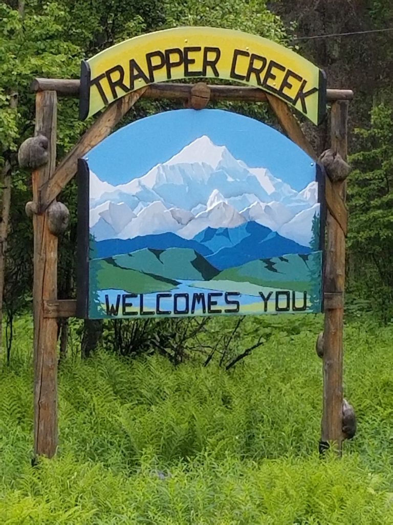 Trapper Creek Welcomes You sign